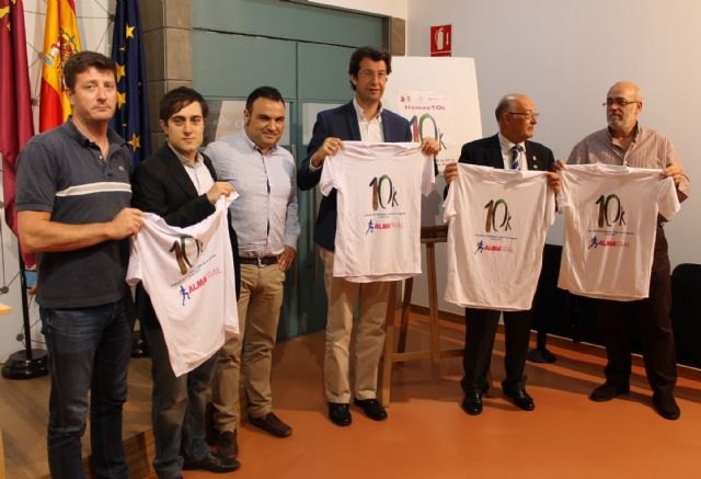 Juan Carlos Ruiz invita a participar en la carrera popular ´Cieza10K´ y a visitar el municipio con motivo de esta jornada festiva