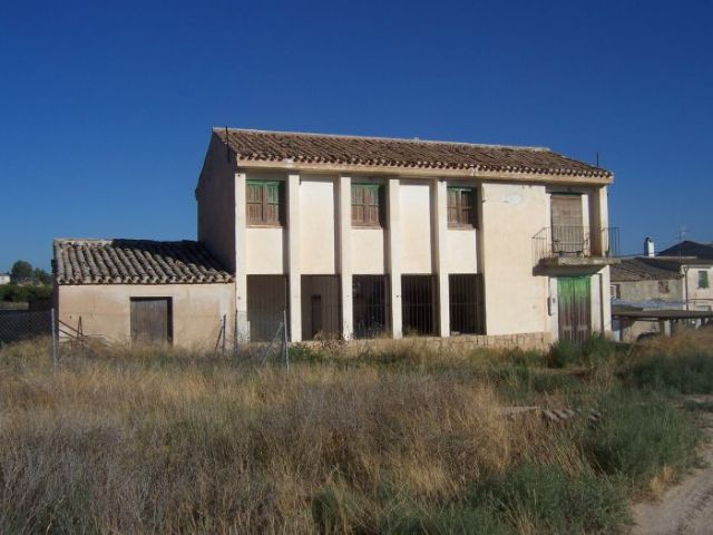 IU-Verdes de Cieza quiere que se actúe en la recuperación y rehabilitación de las antiguas escuelas rurales