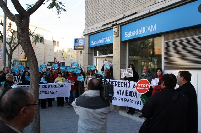 Quieren que Cieza se declare 'municipio libre de desahucios'