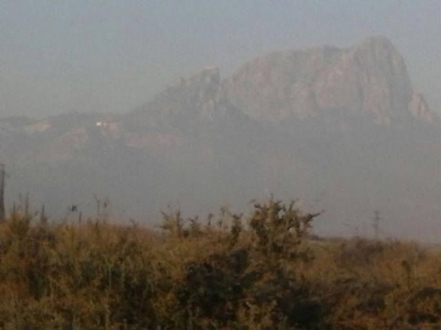 Ecologistas denuncia que Cieza amanece este viernes envuelta en una densa nube de humo