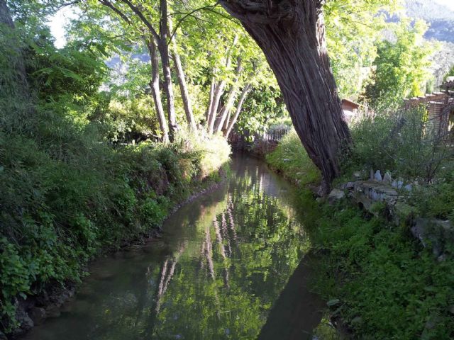 García Molina (UPyD) apoya el proyecto para restaurar la acequia ciezana Andelma y evitar su entubamiento