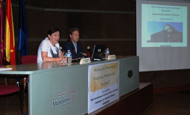 Catalina Lorenzo afirma que 'la Atención Primaria es un pilar esencial en el sistema sanitario regional'