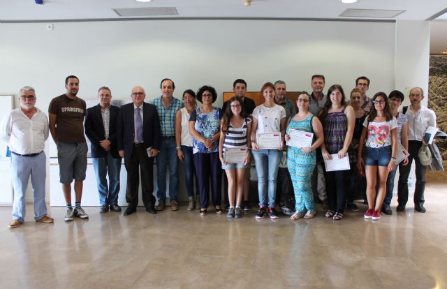 Entregados los diplomas acreditativos del curso de la Unimar