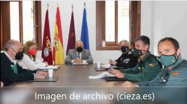 Controles de alcoholemia, puntos de identificación y cierre de vías públicas para prevenir macrobotellones