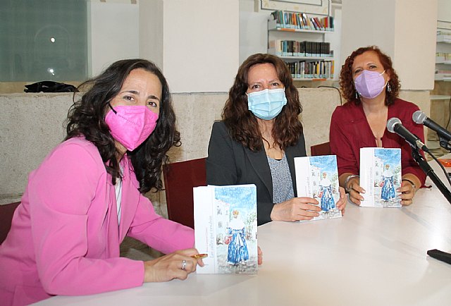 'Las calles que vendrán', 20 relatos de Rosa Campos que invitan al lector a compartir la complicidad de su mirada