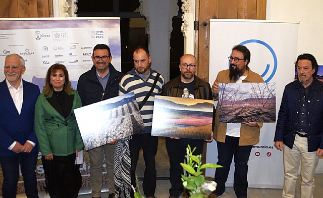 Pedro Sánchez Morcillo se hace con el XII Concurso de Fotografía de la Floración de Cieza