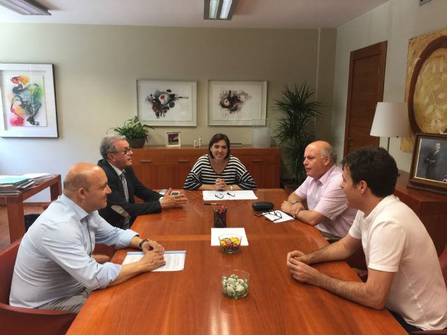 Los alcaldes de la vega alta piden a la Consejería de Sanidad más medios para el Hospital Vega Lorenzo Guirao