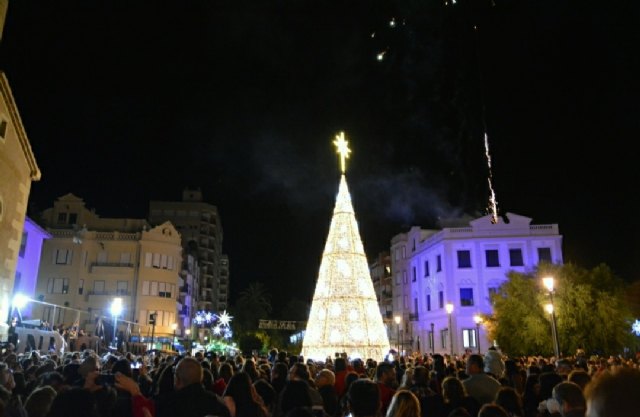 Cieza pone luz a la Navidad 2019
