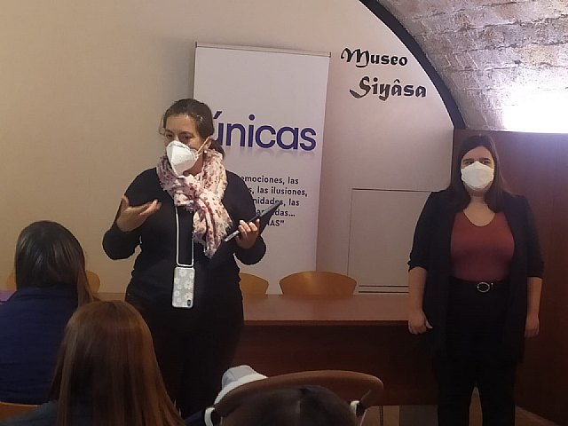 Cieza acoge el taller 'Únicas'