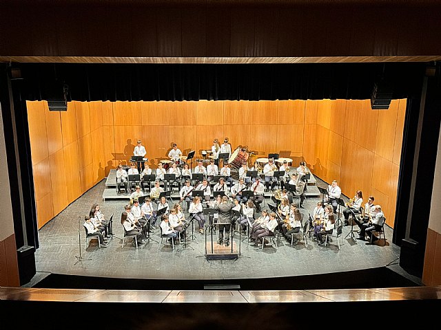Los educandos de la Municipal estrenaron 2024 con un concierto