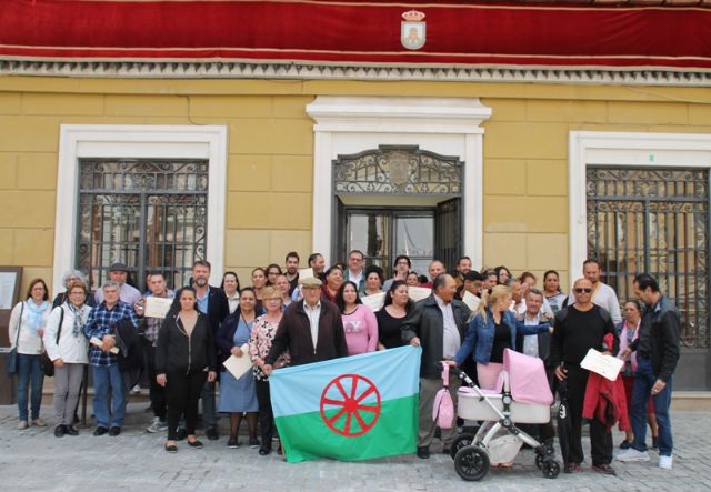 El Ayuntamiento de Cieza se une por primera vez al Día del Pueblo Gitano