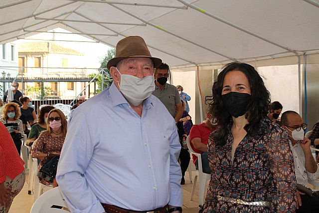 La Biblioteca Municipal Padre Salmerón homenajea al lector nonagenario José Villa Ortiz