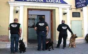 Se aprueba por unanimidad la propuesta de VOX Cieza para implementar la Unidad Canina como especialidad dentro de la Policía Local