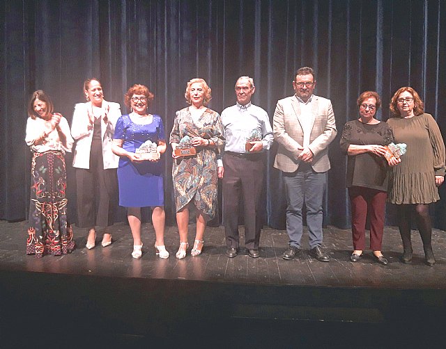 Los siete miembros del Consejo de Participación del Centro de Mayores del IMAS, Mayor del Año 2024