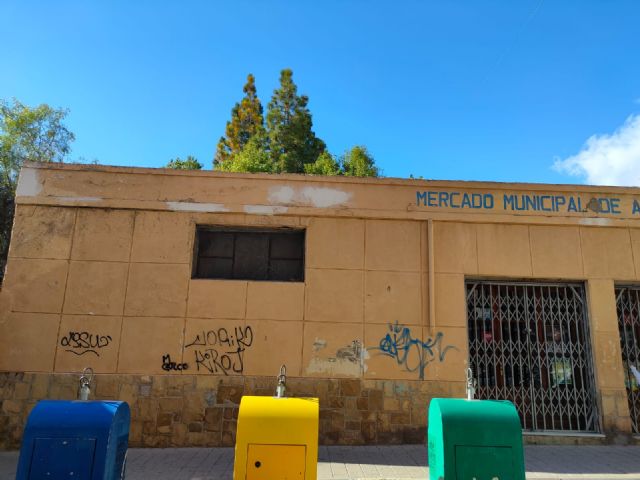VOX propone mejorar el impacto visual de diferentes zonas de Cieza con la limpieza de grafitis