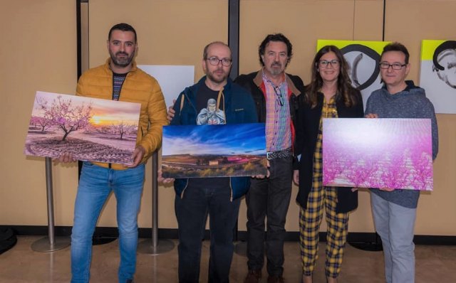 Pedro Sánchez, ganador del primer premio del VIII Concurso de Fotografía 'La floración en Cieza'