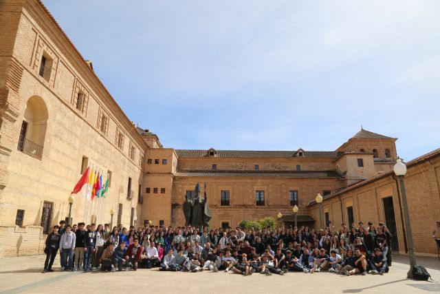Éxito de participación en las Olimpiadas Científicas de la UCAM