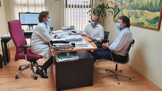 El alcalde y el concejal de Sanidad se reúnen con el gerente de Área IX de Salud