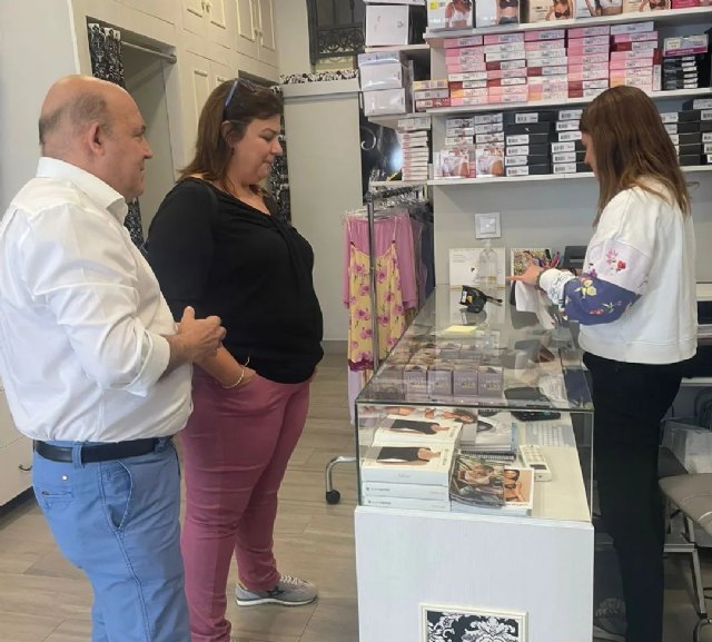 Arranca la nueva campaña municipal de promoción del comercio con el reparto de 200.000 euros en bonos para los consumidores