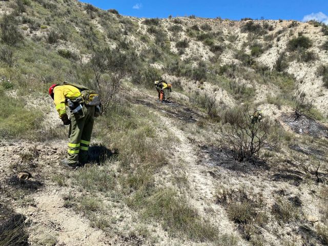 Apagan un conato de incendio forestal declarado en el paraje de El Ginete