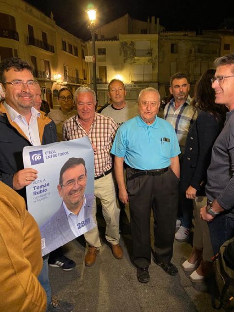 Acto pegada de Carteles Elecciones 28M. PP Cieza