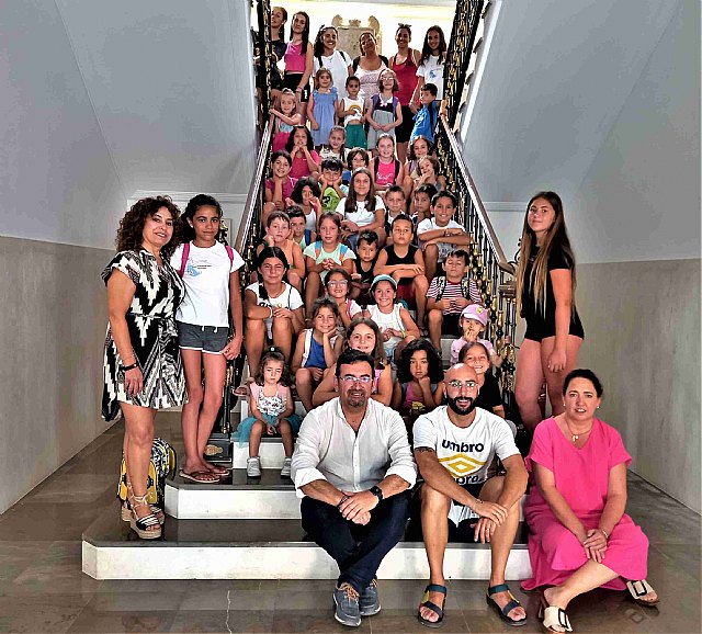 Recepción oficial de la escuela de verano del Estudio de Danza Profesional María Lucas