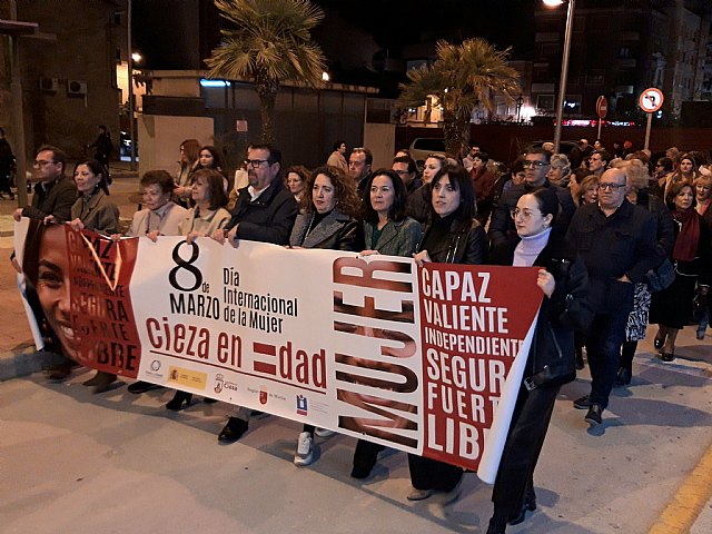 'Cieza en igualdad': el mensaje de la marcha solidaria en el 8 de marzo