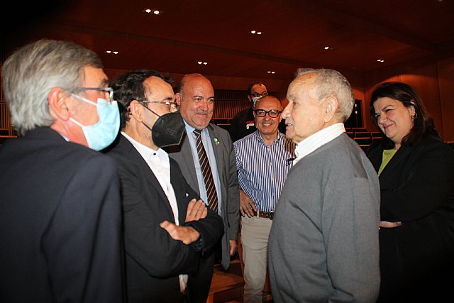 El Ayuntamiento cofinancia la grabación del documental 'Un pueblo por un sueño. Nuestro hospital comarcal'