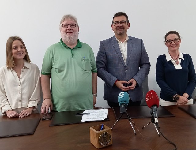 Convenio para atender a los temporeros extranjeros durante la campaña frutícola