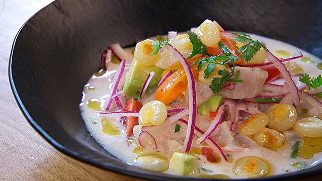 Sendos talleres de hamburguesas y ceviches clausuran la temporada de actividades en el Cicola