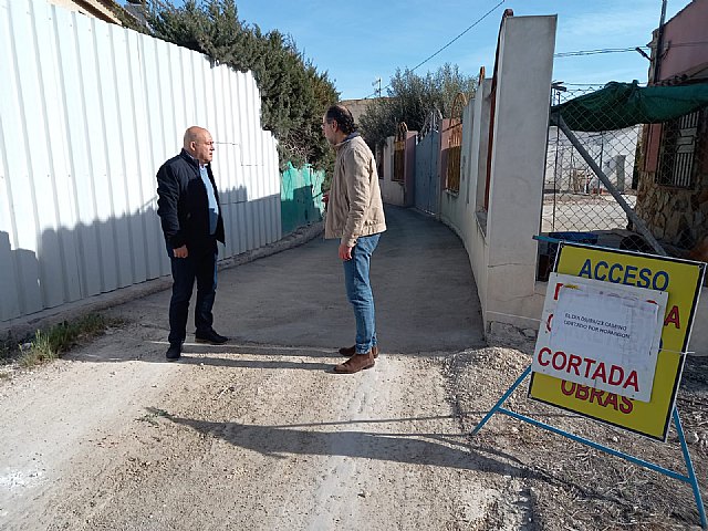 Concluyen las obras de reposición del firme del camino del Manantial de Morcillo en el paraje de La Arboleja