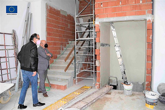 El alcalde y el concejal de Empleo visitan las obras del Programa de Empleo Público Local