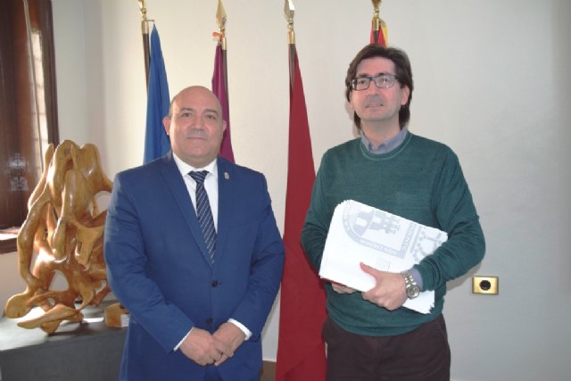 Martínez-Real: 'Pese al aumento del coste de los contratos debido al IPC, los impuestos municipales continúan sin subir'