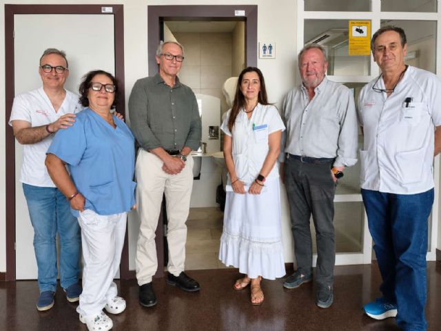 El hospital de la Vega Lorenzo Guirao de Cieza instala un aseo adaptado para pacientes ostomizados
