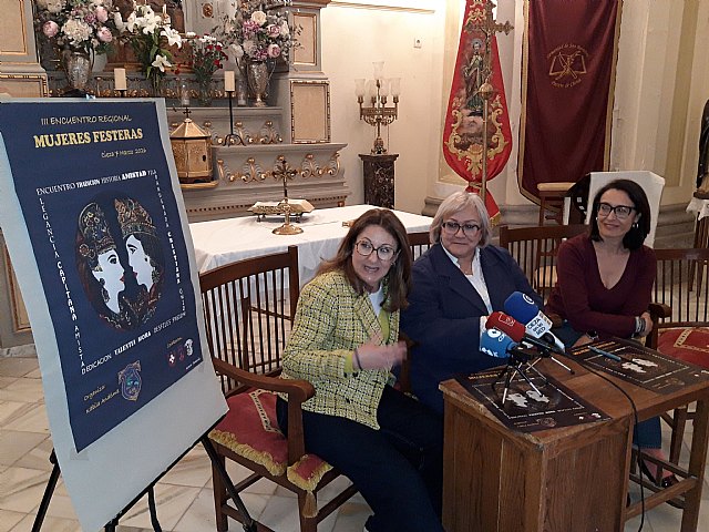 Presentan el III Encuentro Regional de Mujeres Festeras