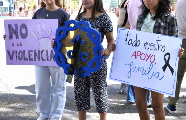 El Ayuntamiento se suma a las condolencias del colegio en el que estudia la hija de la mujer asesinada supuestamente por su expareja