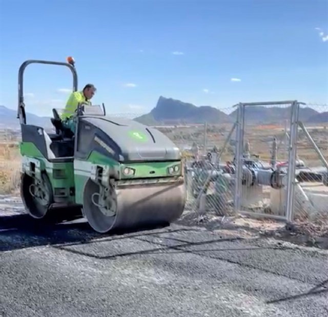 Concluyen las obras de refuerzo del firme en La Vereda de La Loma Pinosa y del Bachiller