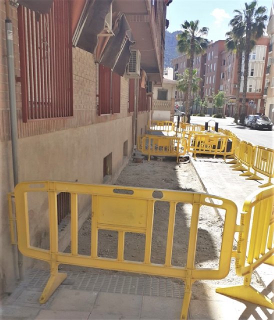 Continúan las obras de mantenimiento en aceras