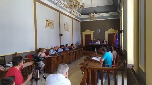 Podemos Cieza: 'No nos parece lógico ni leal con la ciudadanía esta subida generalizada de sueldos'
