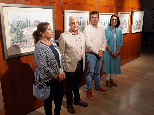 Zacarías Cerezo exhibe en el Siyâsa la fuerza del paisaje del Camino de la Vera Cruz