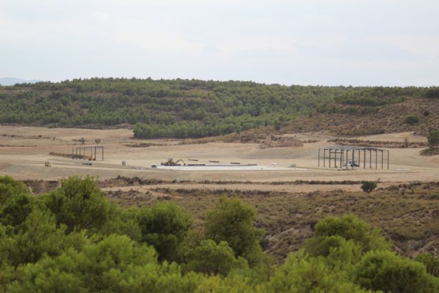 Ecologistas en Acción pide la suspensión de las autorizaciones y la paralización de la construcción de una planta de compostaje de lodos de Cieza