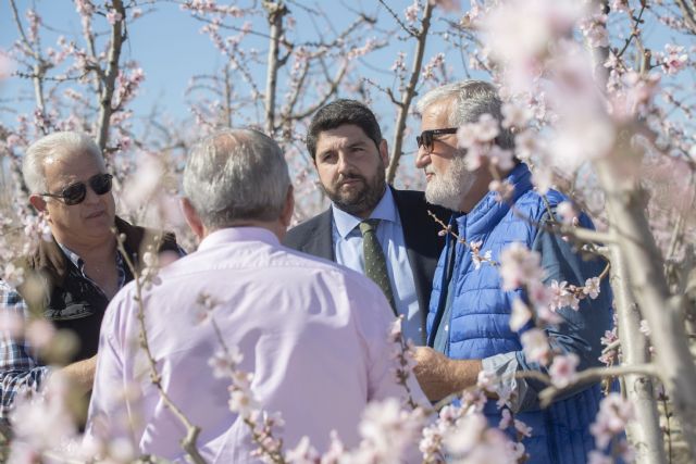 López Miras anuncia una inversión de un millón de euros para acondicionar la Vía Verde de la Floración de Cieza