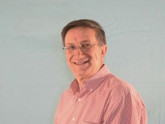 El Ayuntamiento lamenta la muerte de Bartolomé Martínez, 'persona muy querida y respetada en los ámbitos de la enseñanza y el deporte de Cieza'