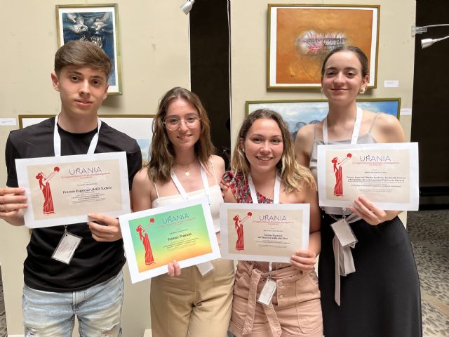 Una alumna de Cieza obtiene el primer premio en el congreso de jóvenes investigadores de la UNED