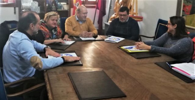 Ayuntamiento y FMDIF profundizan en la integración laboral de las personas con discapacidad física y/u orgánica de Cieza