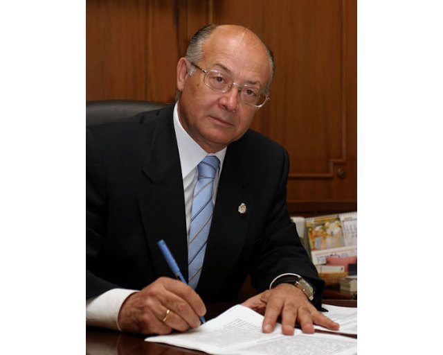 El Gobierno municipal declara tres días de luto por el fallecimiento del exalcalde Antonio Tamayo