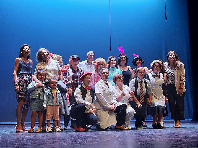 Éxito de público y de organización en el I Certamen Comarcal de Teatro de centros sociales de personas mayores del IMAS