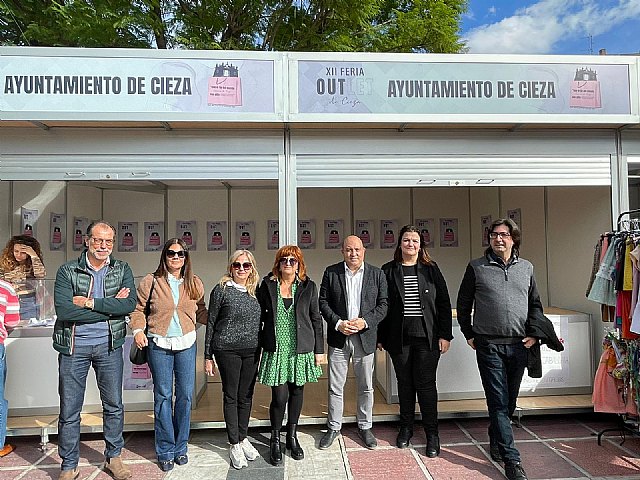 Rebajas de hasta el 80% en la XII Feria Outlet de Cieza