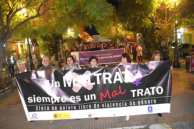 'Por una Cieza libre de violencia hacia las mujeres'