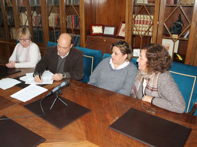 El Ayuntamiento renueva los convenios de colaboración con Nueva Fundación Los Albares y Ascopas